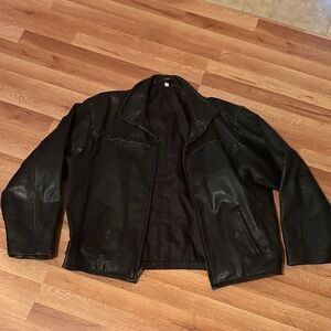 Men's Sleek Black Leather Jacket